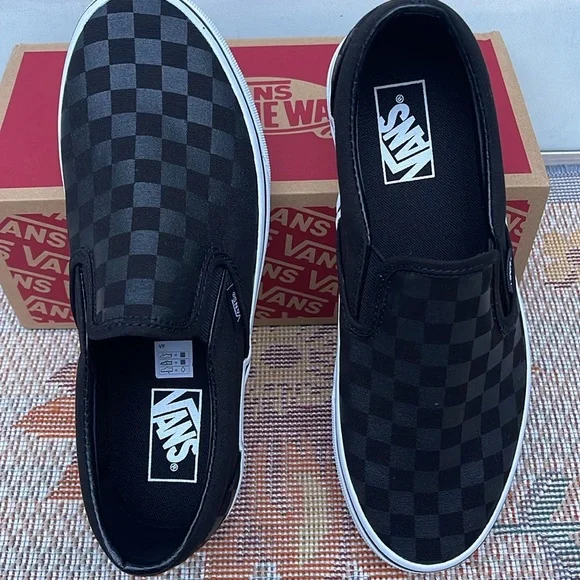 Vans WMNS Classic Slip-On (Checkerboard)Black/BlackVN000EYE276Sneakers